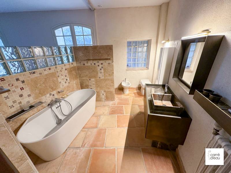 Rénovation partielle d'une salle de bain dans une maison vigneronne